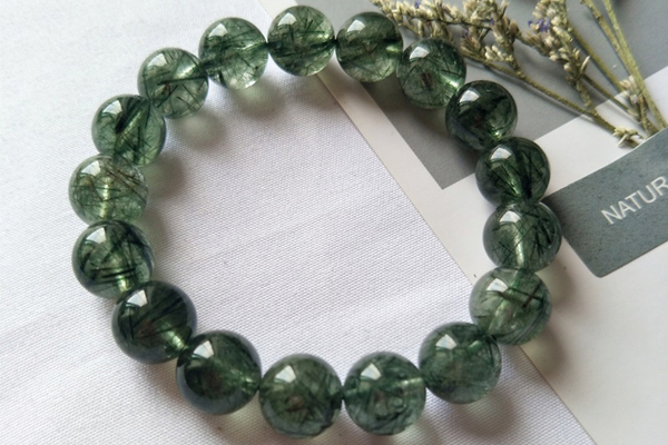 vòng tay làm quà tặng mẹ