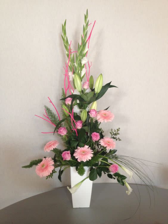 Cắm hoa Đồng tiền mix Lay ơn, Hoa hồng