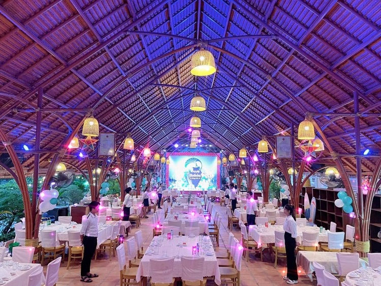 Nhà Hàng Tiệc Cưới Vạn Chài – Vũng Tàu