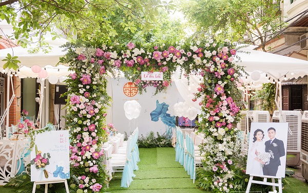 trang trí hoa tươi lễ đính hôn