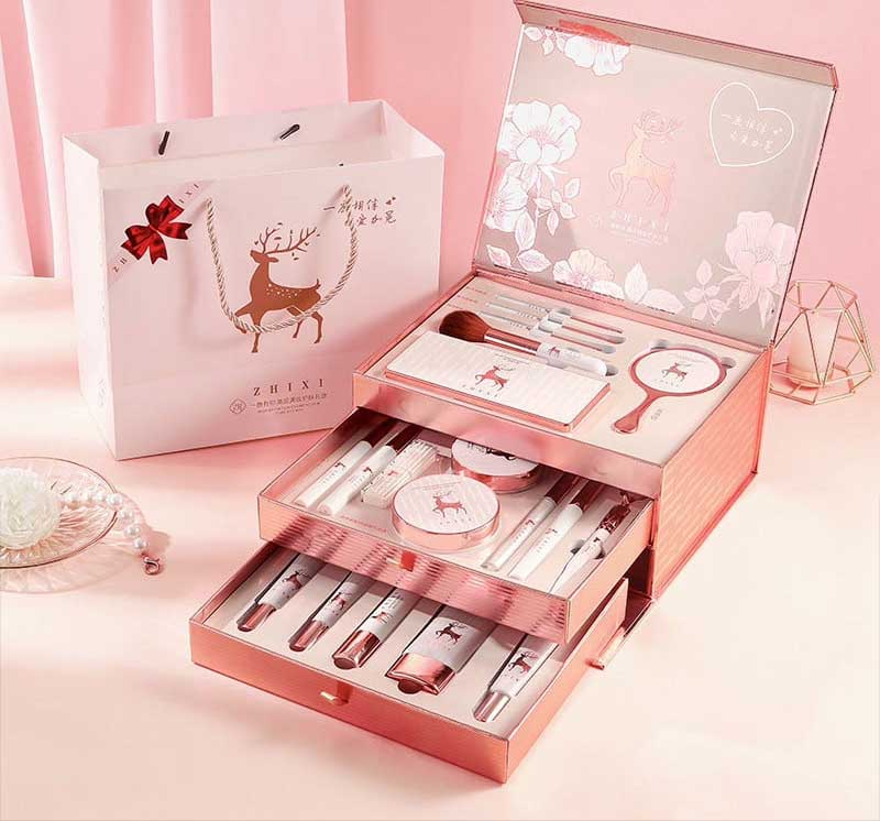 Gợi ý 15 món quà noel cho bạn gái ý nghĩa và tình cảm