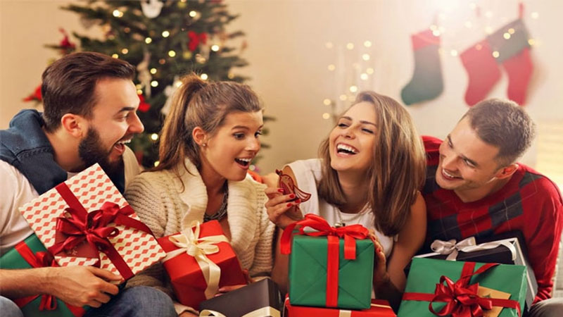 TOP 15 quà noel cho đồng nghiệp, bạn bè thân ý nghĩa thiết thực nhất