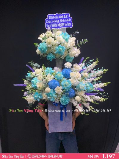 Lẵng hoa 2 tầng tone trắng xanh L197